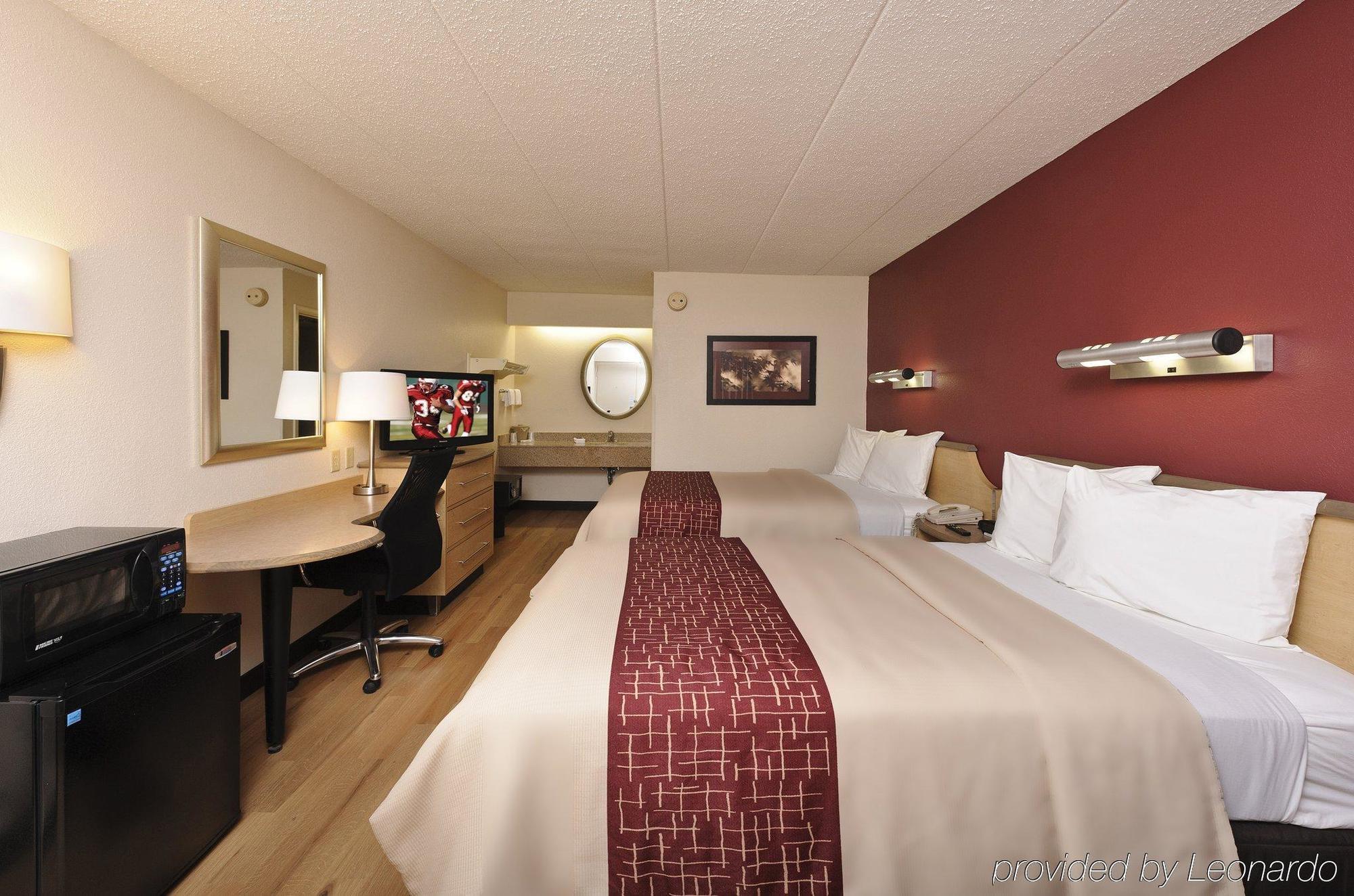 Red Roof Inn Columbus West - Hilliard New Rome Bagian luar foto