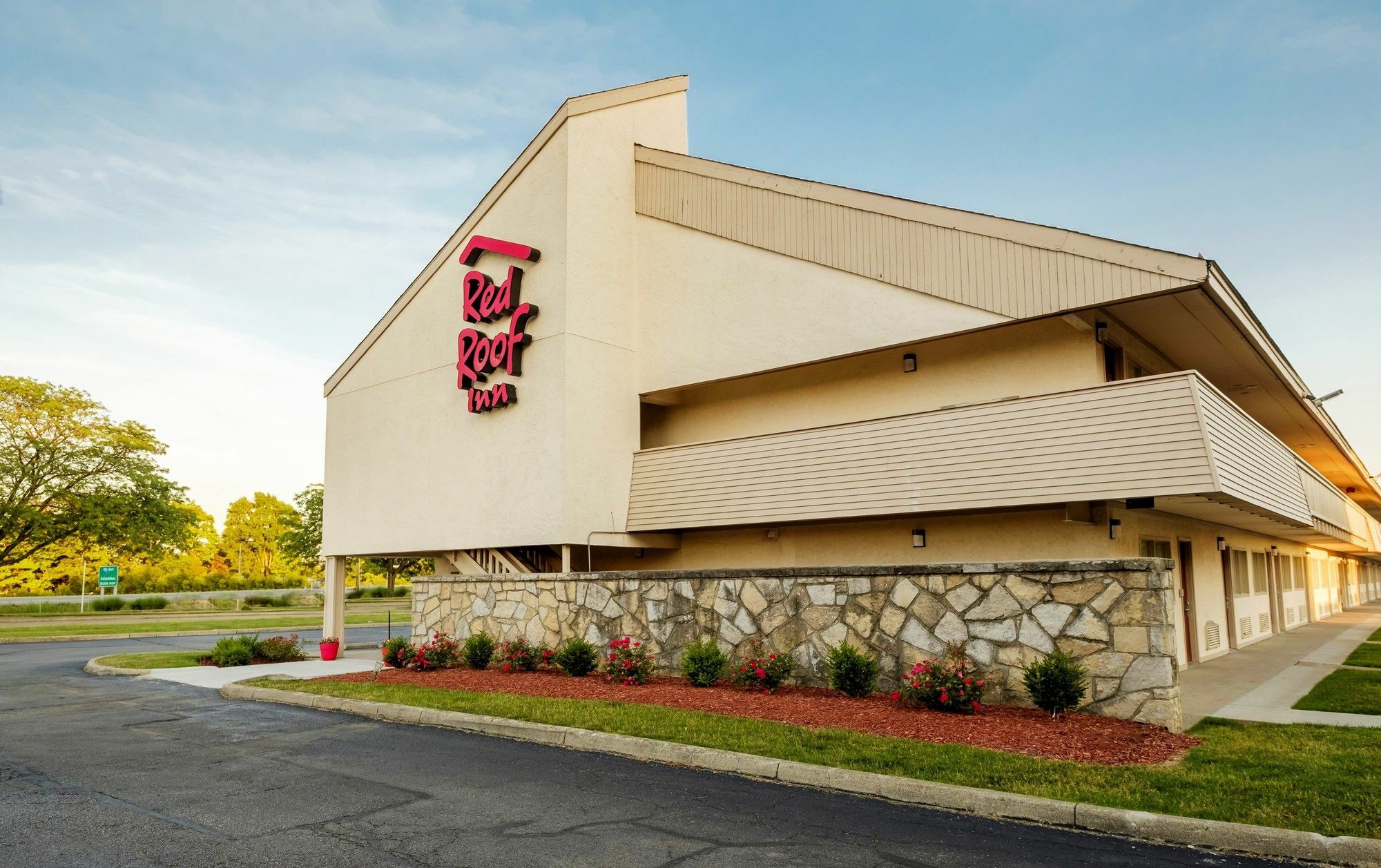 Red Roof Inn Columbus West - Hilliard New Rome Bagian luar foto